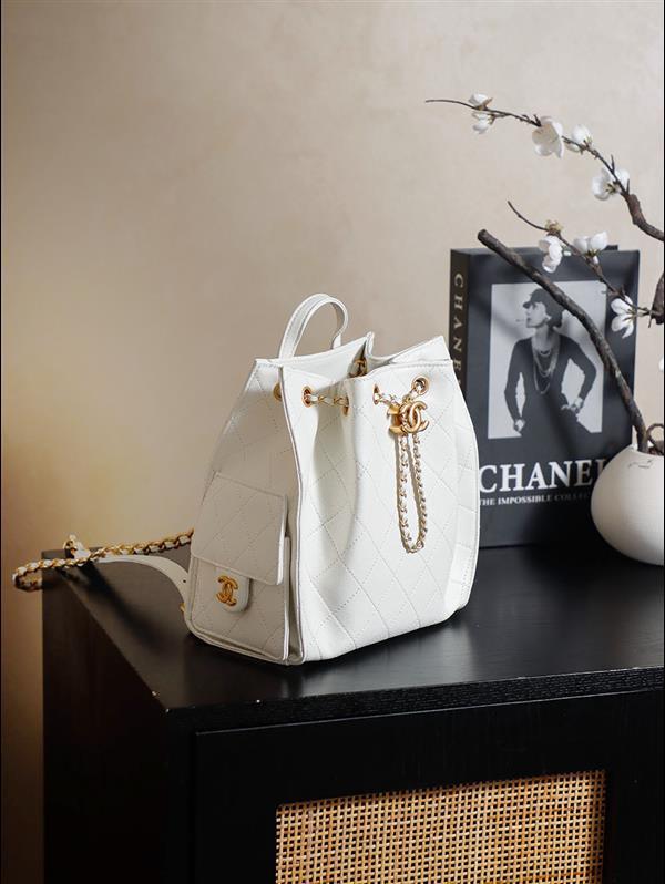 2026127213721677 900